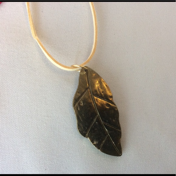Handmade Gold Leaf Necklace❗️ON SALE ❗️ - Picture 1 of 2